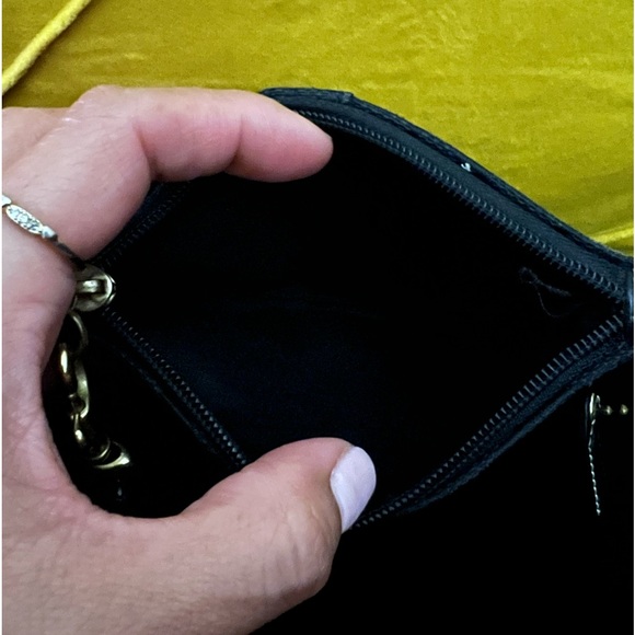 Coach - Picture 3 of 4